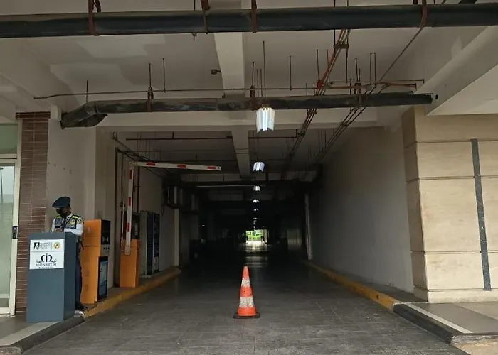 Apartment Facing Pool W Balcony Moa Bp1741 *
