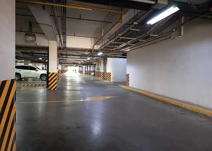 Facing Pool W Balcony Moa Bp1741 Apartment