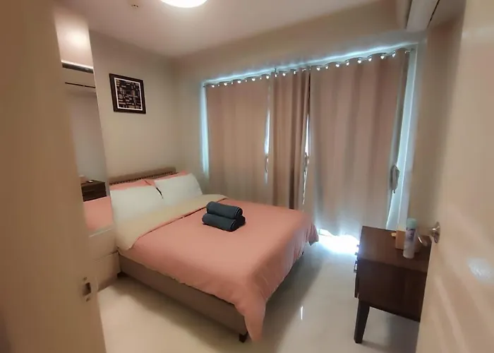 Apartment Facing Pool W Balcony Moa Bp1741 Manila