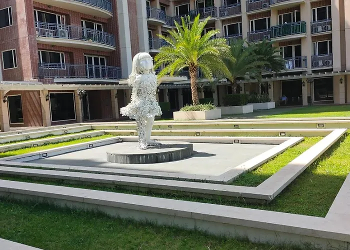 Apartment Facing Pool W Balcony Moa Bp1741