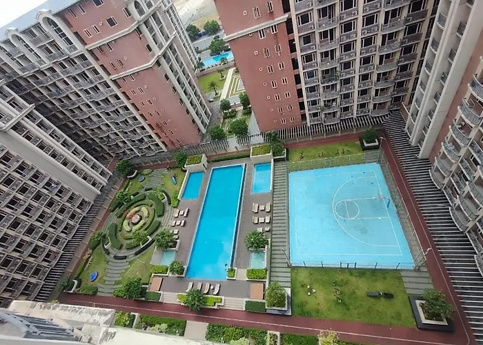 Facing Pool W Balcony Moa Bp1741 Apartment Manila