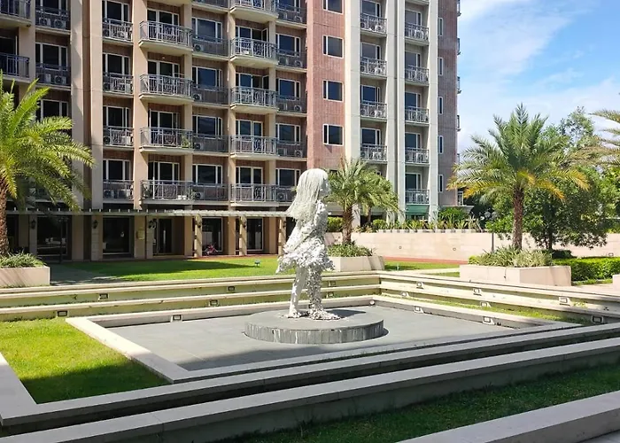 Facing Pool W Balcony Moa Bp1741 Apartment